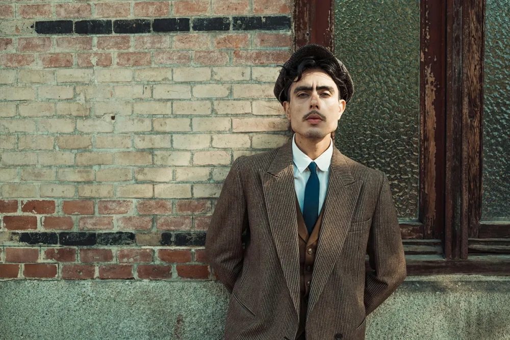 homme-costume-tweed-brique