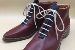Brodequine talon caprin